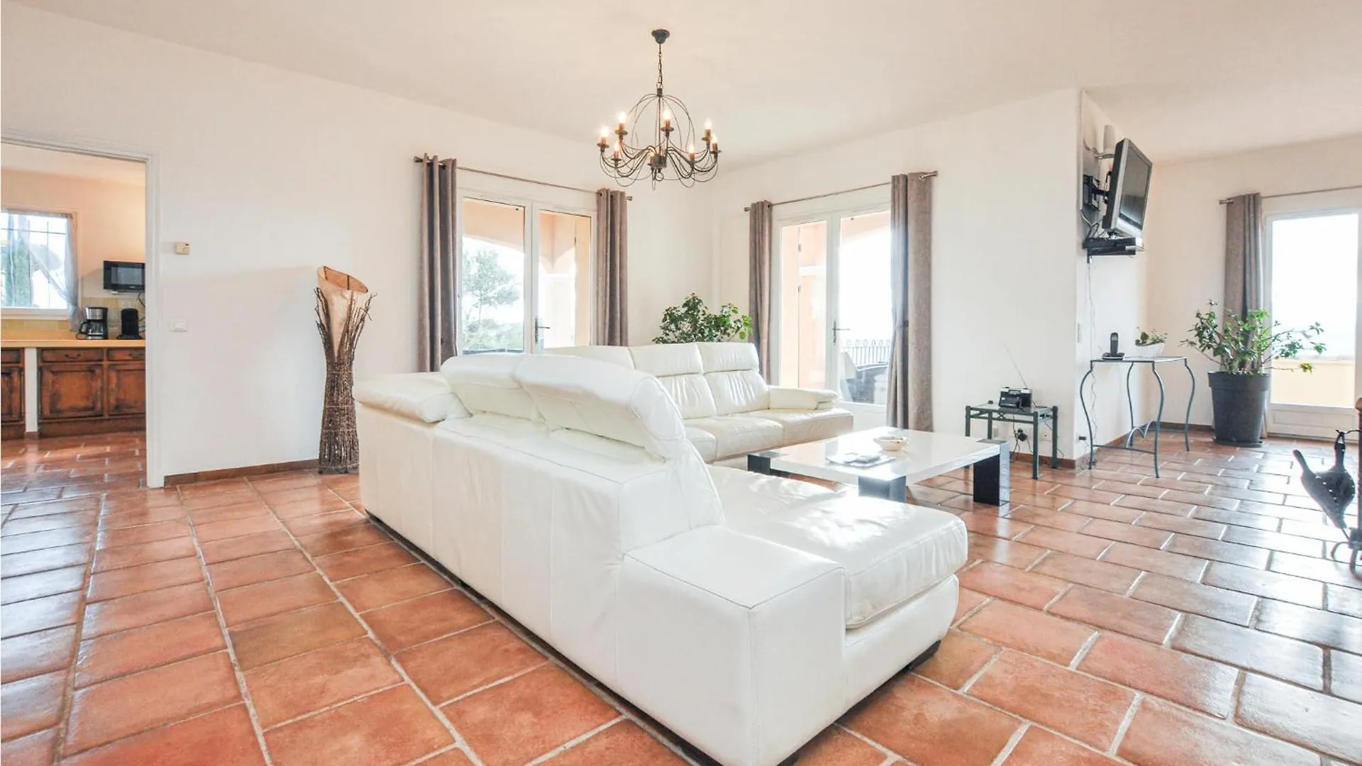 Beautiful Home In L, Adrets De Lesterel Les Adrets-de-l'Esterel Holiday home